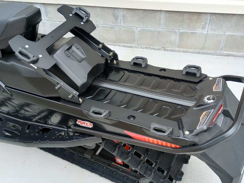 X3 Trail installed onto the tunnel of a Ski-doo® Rev™ G4 Renegade™. Complete System installs easily in stock LINQ™ Hole Locations.